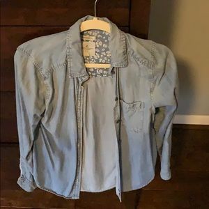 XS American eagle jean top